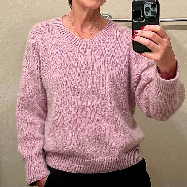 © Claudia Sweater by Isy Billing • www.ravelry.com