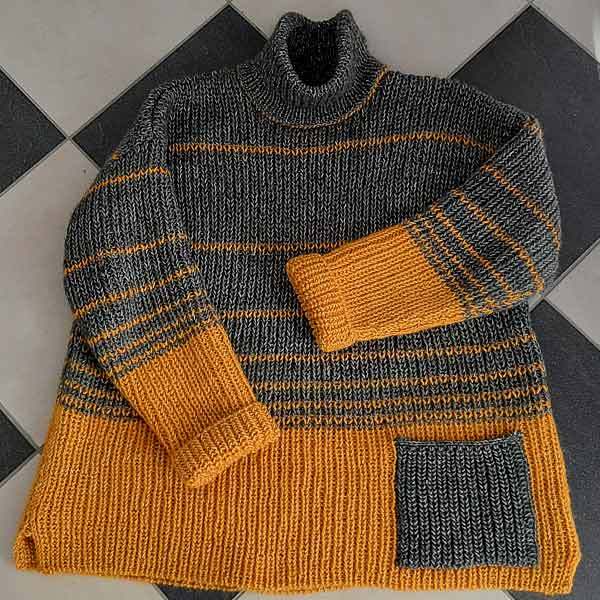 © Utterly Okay Pullover by WOOLADDICTS Design Team • www.ravelry.com