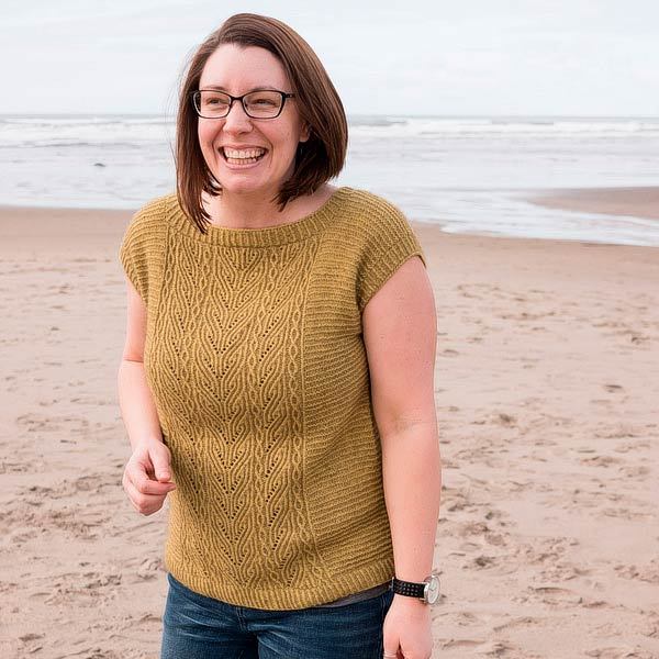 © Whakairo Top by Francoise Danoy • www.ravelry.com