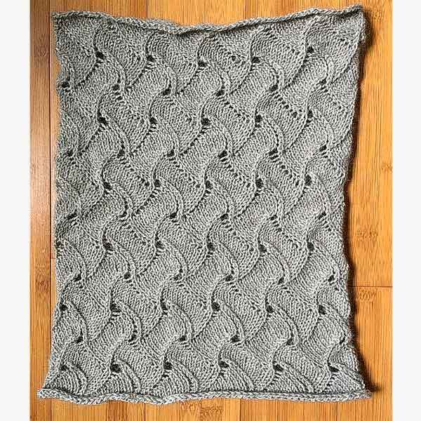 © Santi cowl by Karen Clements from Knit 1 designs • www.knit1designs.com