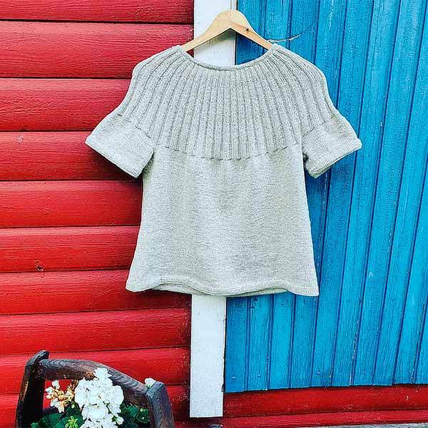 © Sunday Tee by PetiteKnit • www.ravelry.com