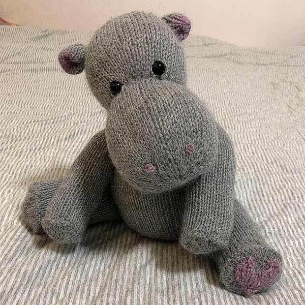 © Hippos by Lorraine Pistorio • www.ravelry.com