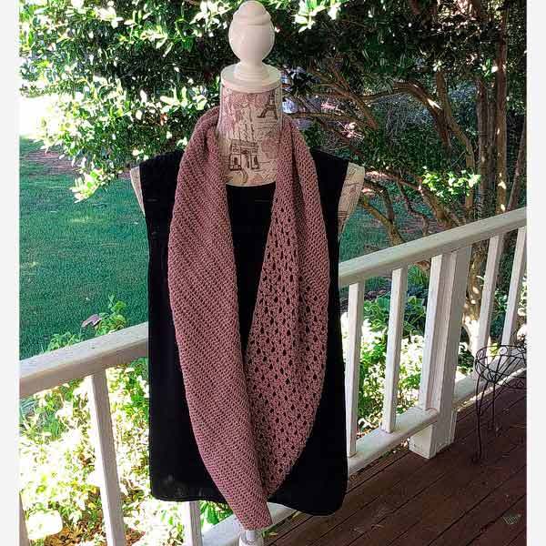 © Bias loop scarf by Ana D • www.ravelry.com