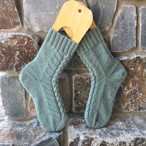 © Clark Socks by Jaclyn Salem • www.ravelry.com